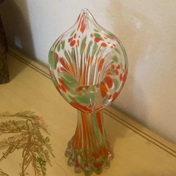 Hand Blown Art Glass Jack In The Pulpit Style Scalloped Vase Red and Green - Picture 7 of 12